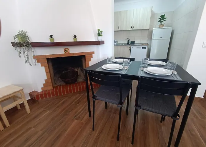 Semesterbostad Casa Zeferino Ferragudo (Faro)